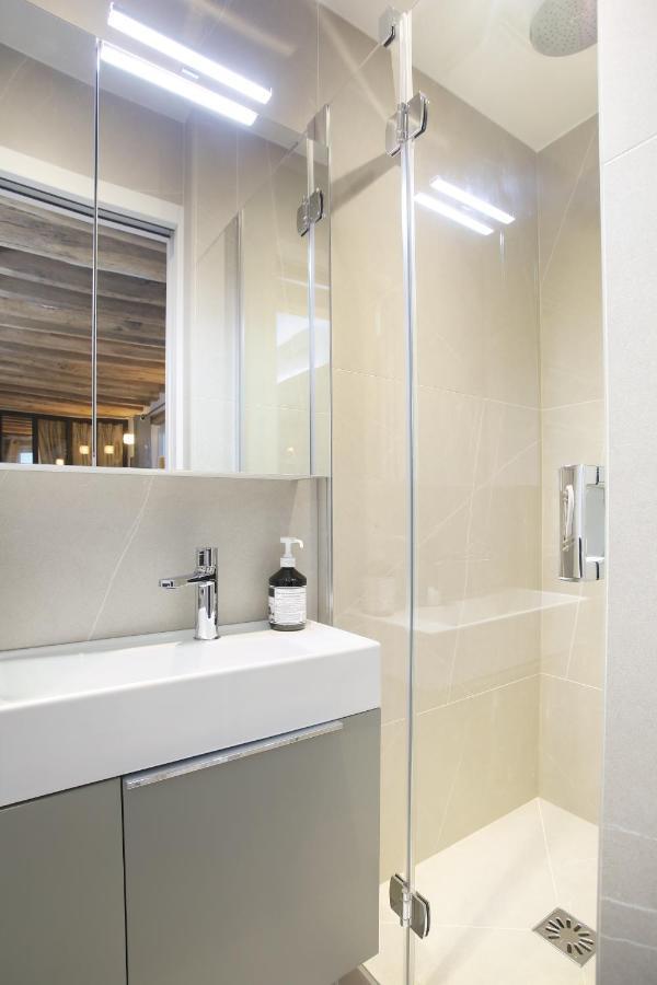 Apartment Le Marais By Studio Prestige Париж Екстериор снимка